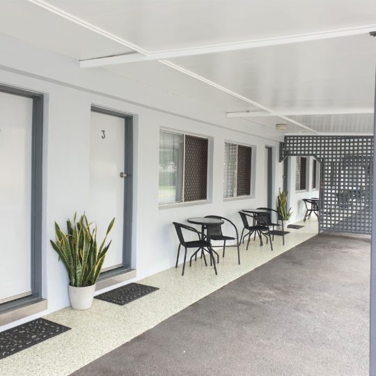 https://www.sailinn.com.au/wp-content/uploads/2019/05/sail-inn-motel-yeppoon-parking-2019-1-540x540.jpg